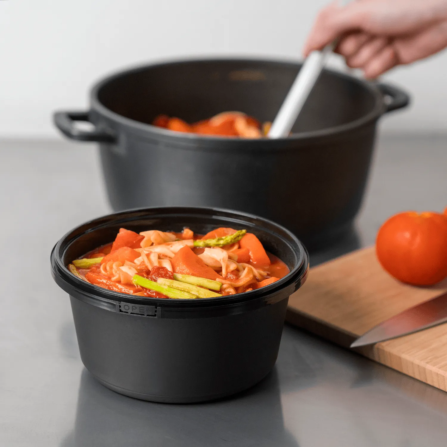 [150 sets] 44 oz PP Tamper Resistant Injection Molded Microwaveable Black Food Container w/Clear lid