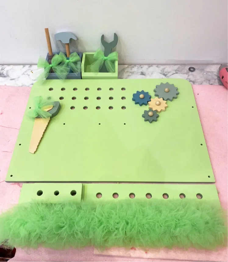 Childrens tool station 2-4 WEEKS