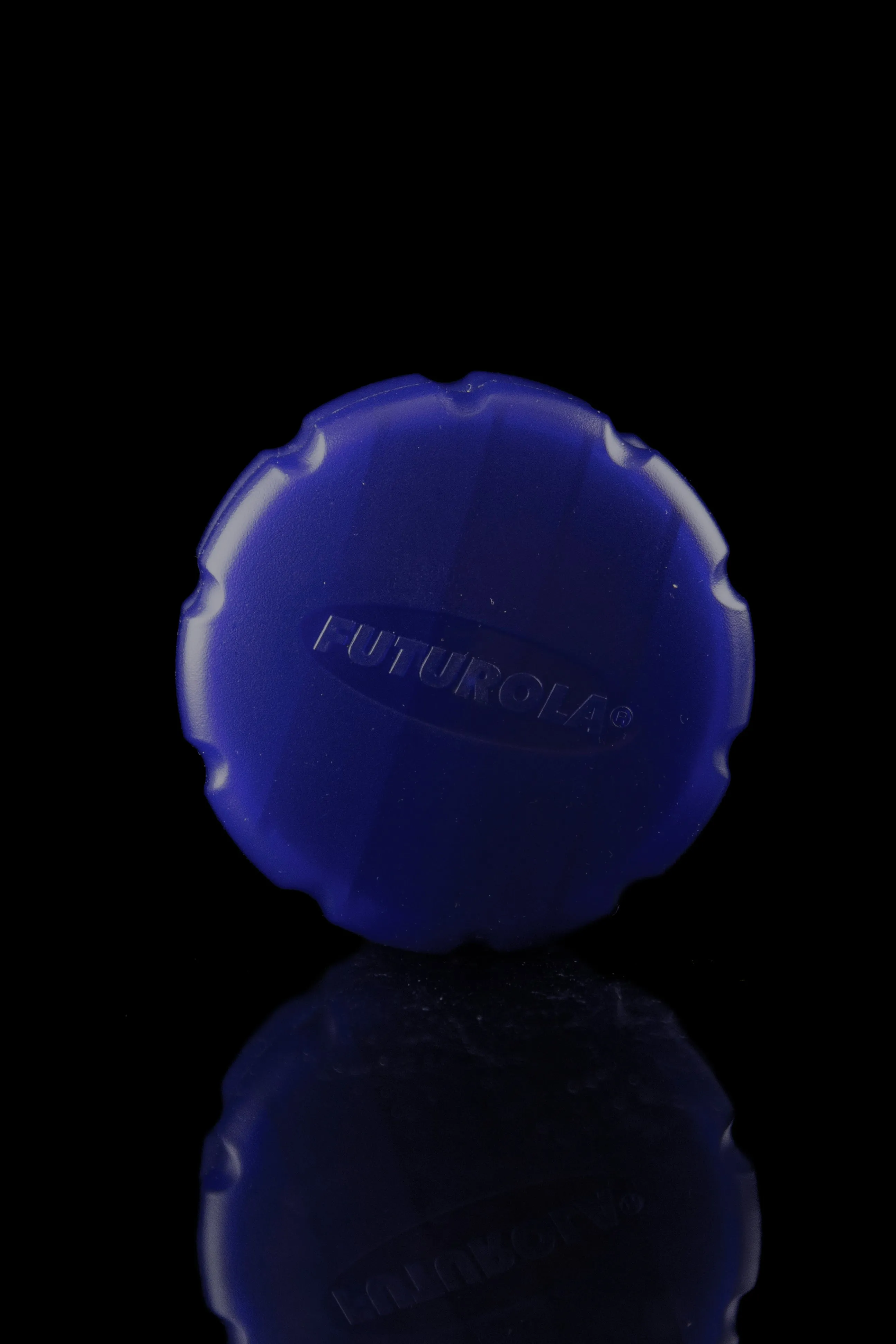 Futurola 2-piece 63mm Plastic Herbal Grinder