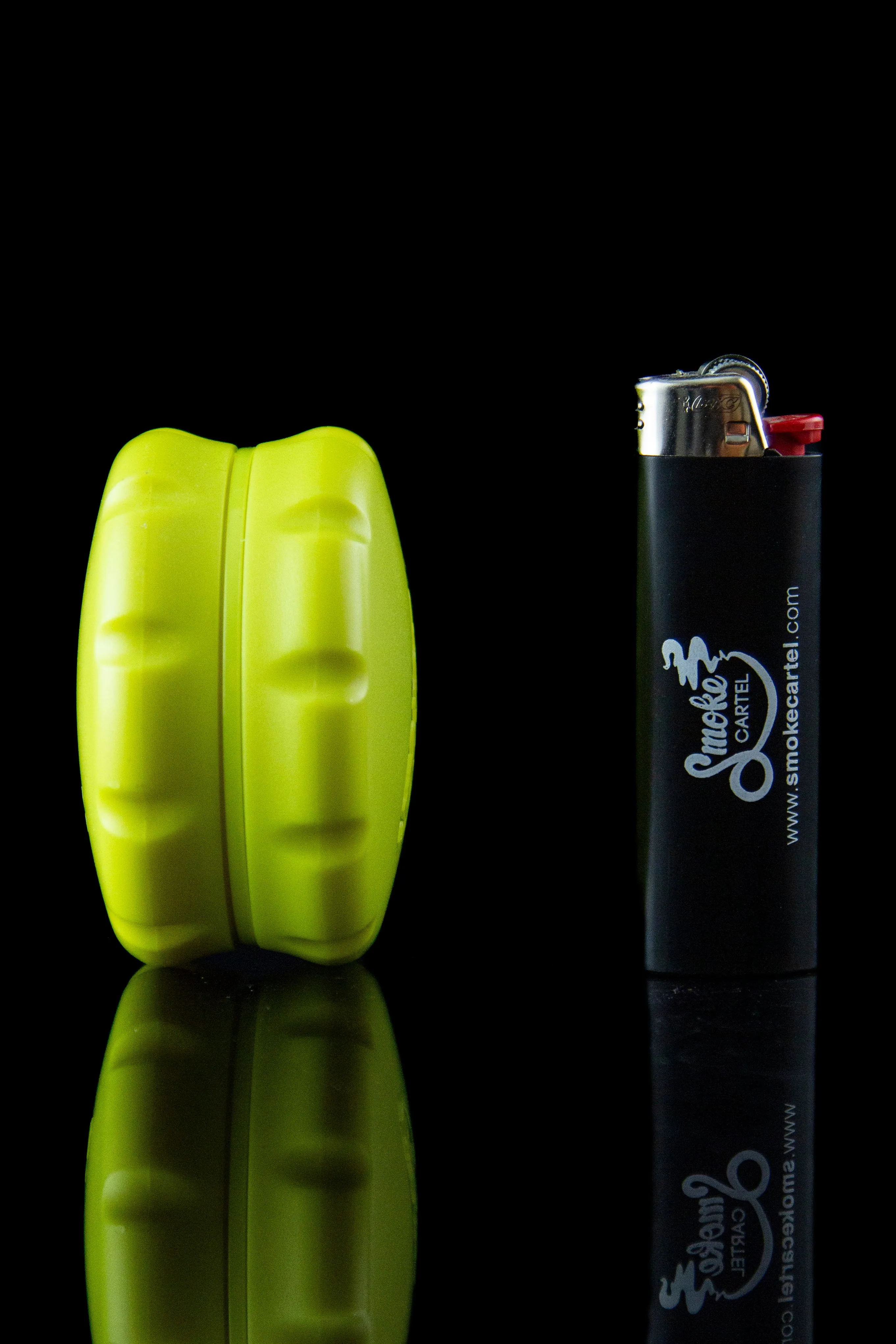 Futurola 2-piece 63mm Plastic Herbal Grinder