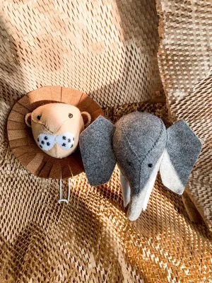 Safari wall hangers