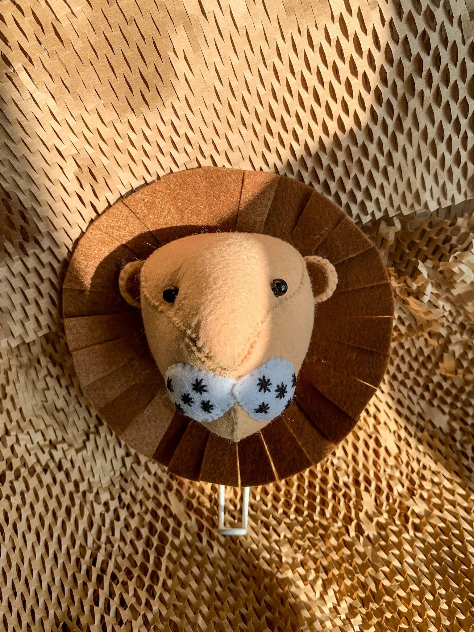Safari wall hangers